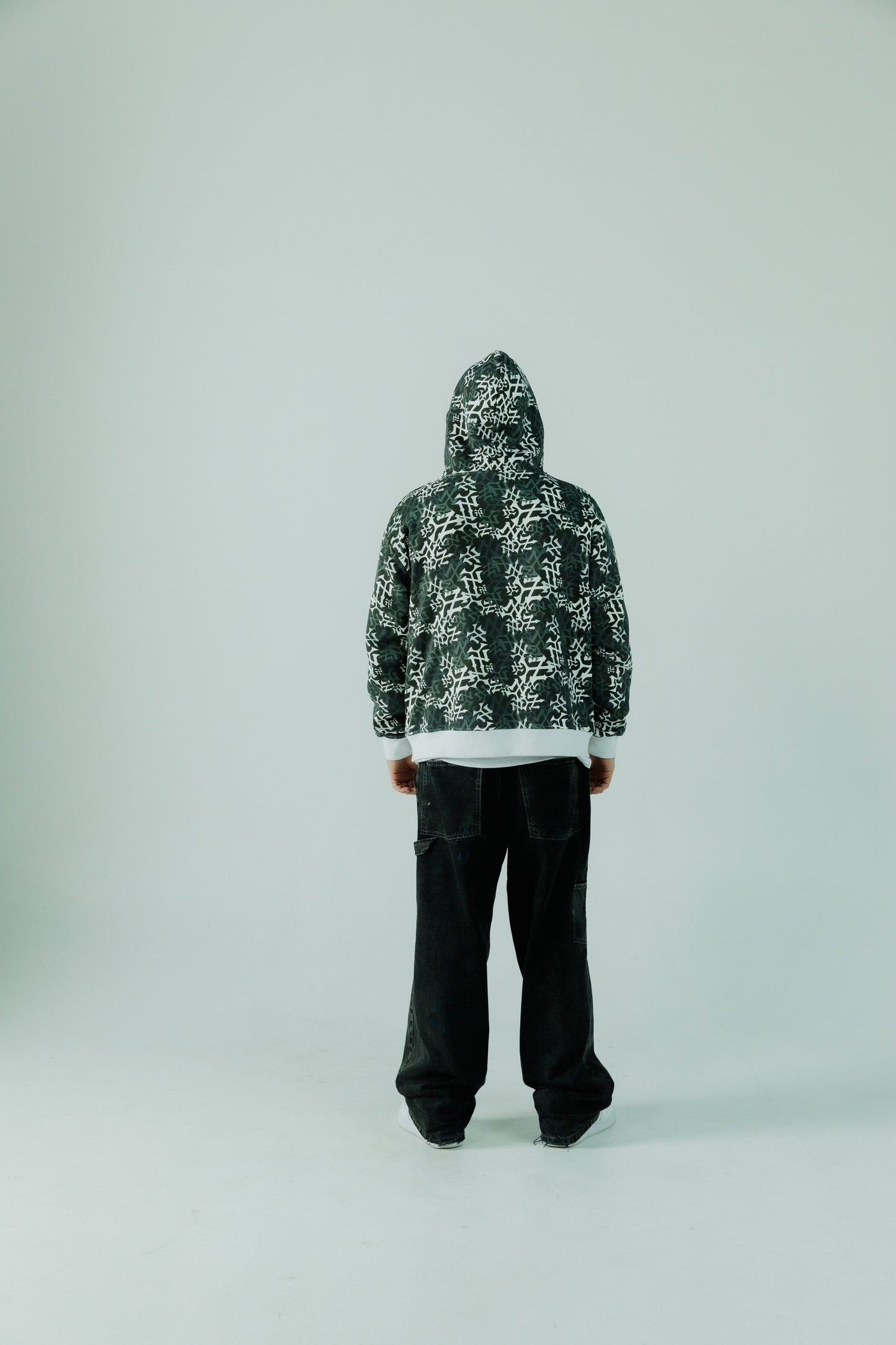 BLACK NY HOODIE