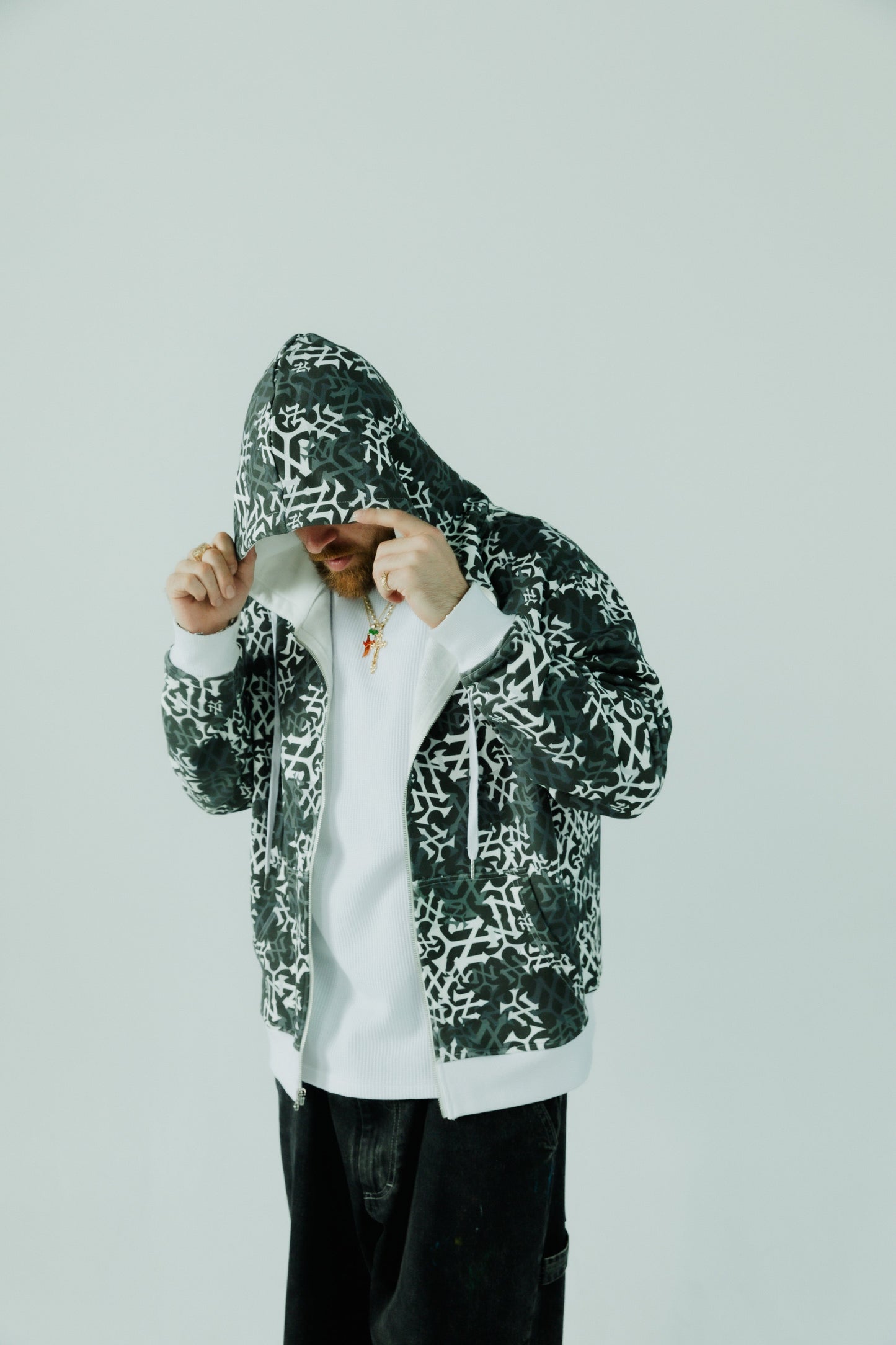 BLACK NY HOODIE
